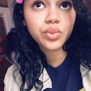 Meet your Posher, Carrie